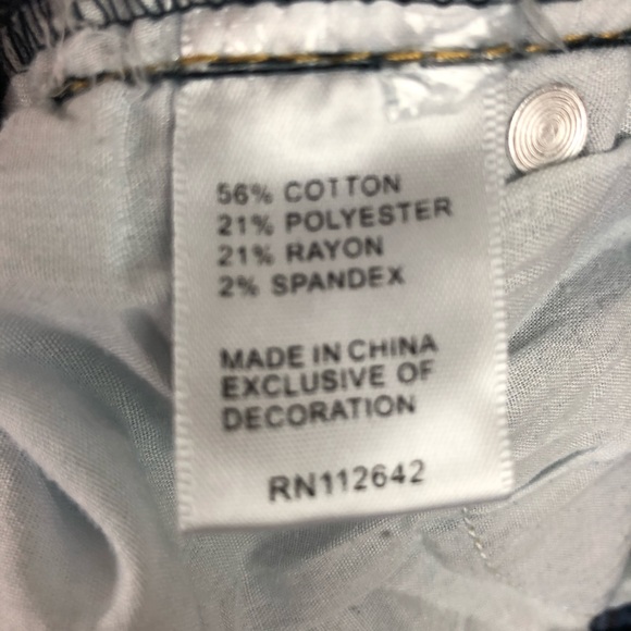 Sand Piper Medium Wash Floral Embroidered Jeans 8P - Picture 8 of 8